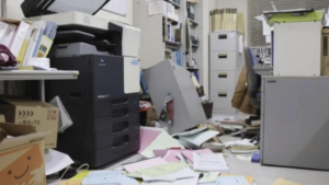 მიწისძვრას სულ მცირე, 30 ადამიანი ემსხვერპლა